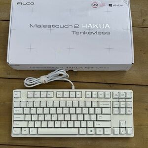 Majestouch 2 HAKUA Tenkeyless Mechanical Keyboard - White